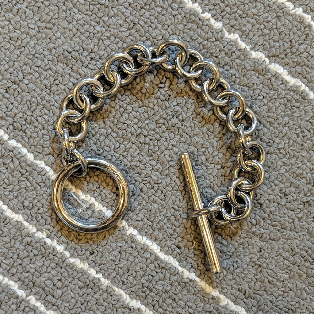 "LikeNew"Burberry Silver Bracelet